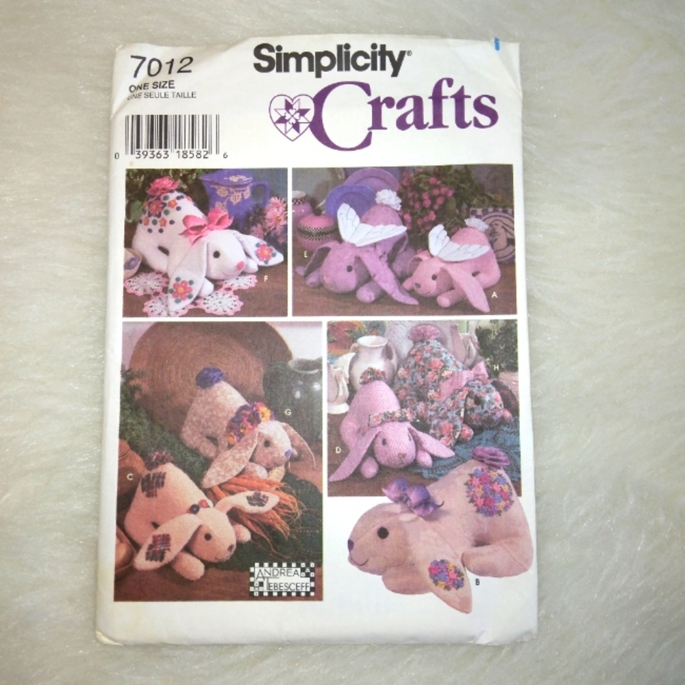 SIMPLICITY 7012 Fun Decorative Rabbits including wings! 9" & 12" new and…